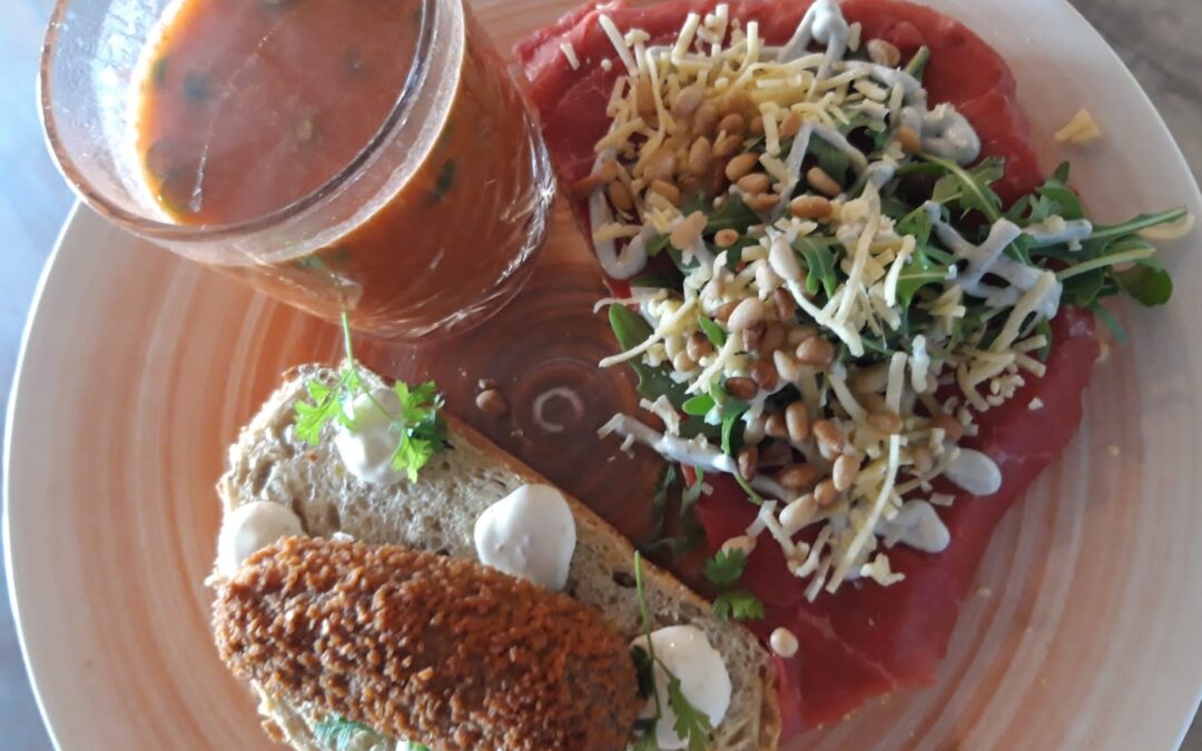 Lunch topper